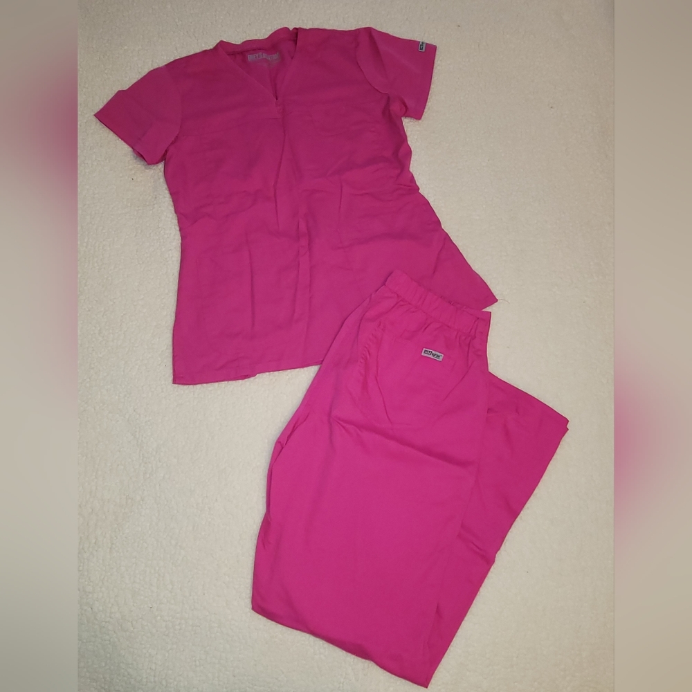 Grey's Anatomy by Barco Women's scrubs set Pink size small